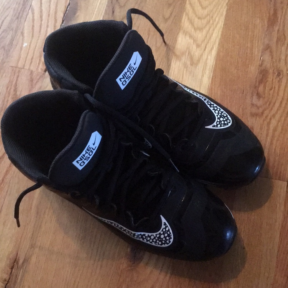 🎈Nike Cleats Men size 9